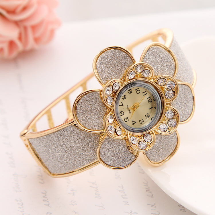 Happy Gold Plated Flower Design Hollow Cuff Bracelet Women Wrist Watch